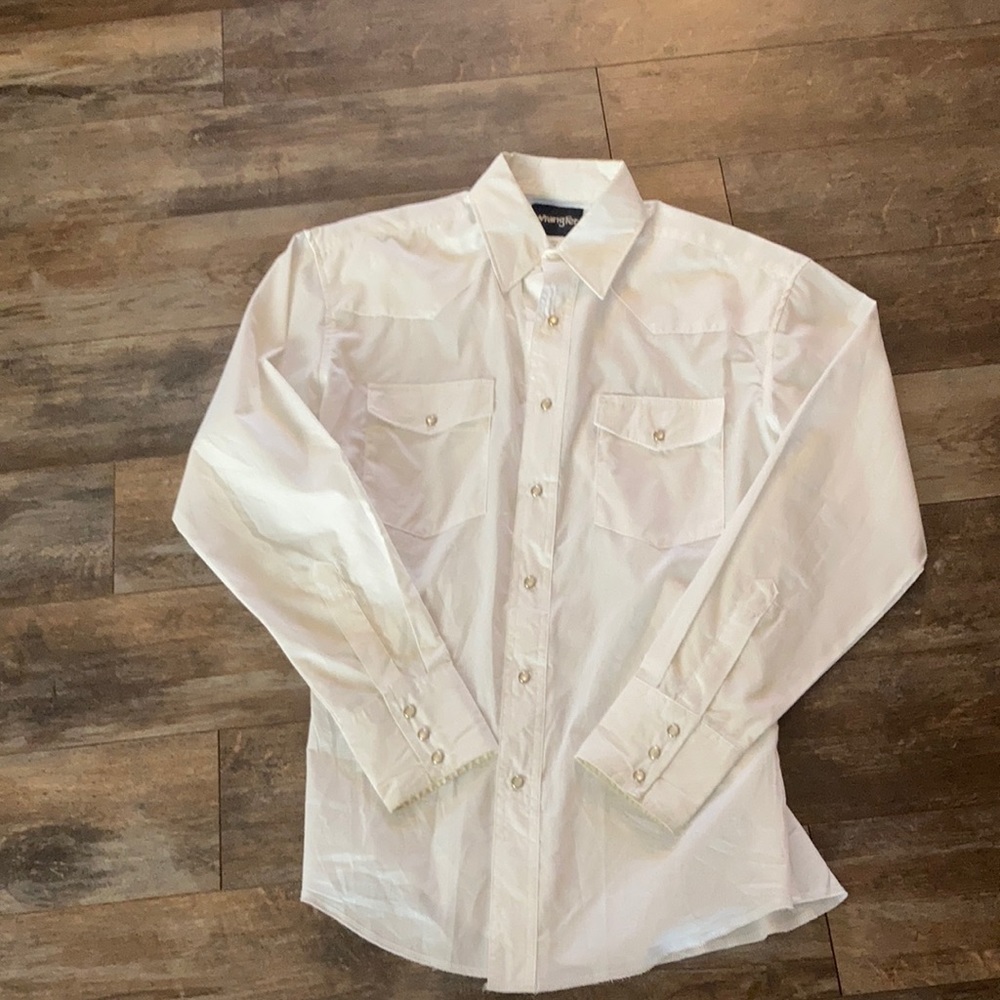 EUC, Wrangler Pearl Snap Shirt